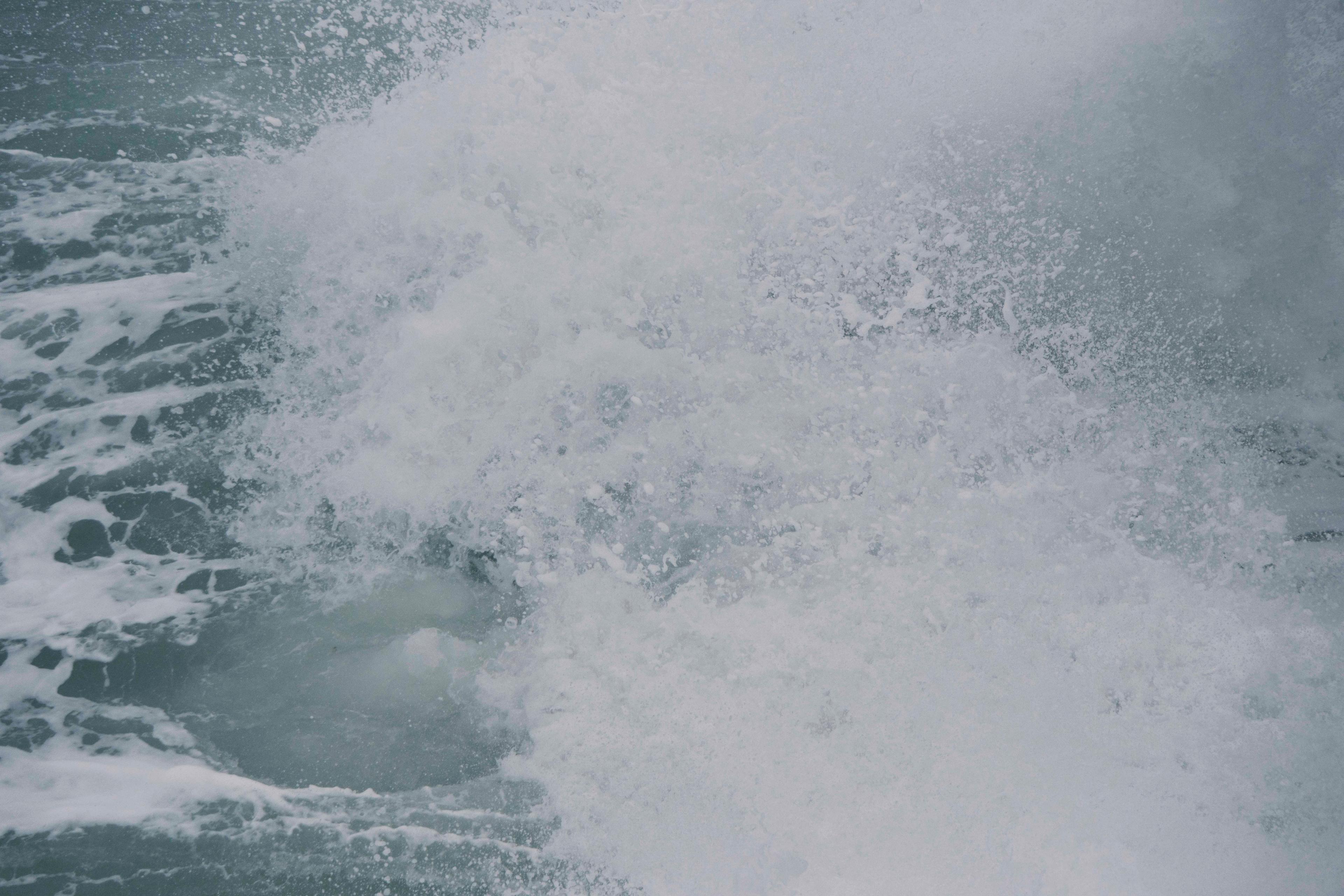 Wave near Glass Beach